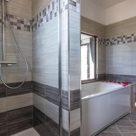 Holiday home Lovely Home In Bibici With Jacuzzi