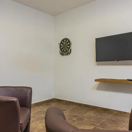 Lovely Home In Bibici With Jacuzzi * Bibici